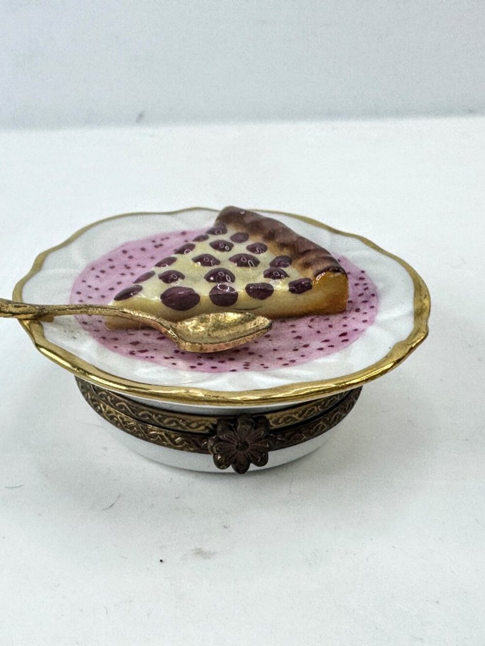 Vintage Limoges France Parry Vieille Berry Pie Slice Trinket Box A1036